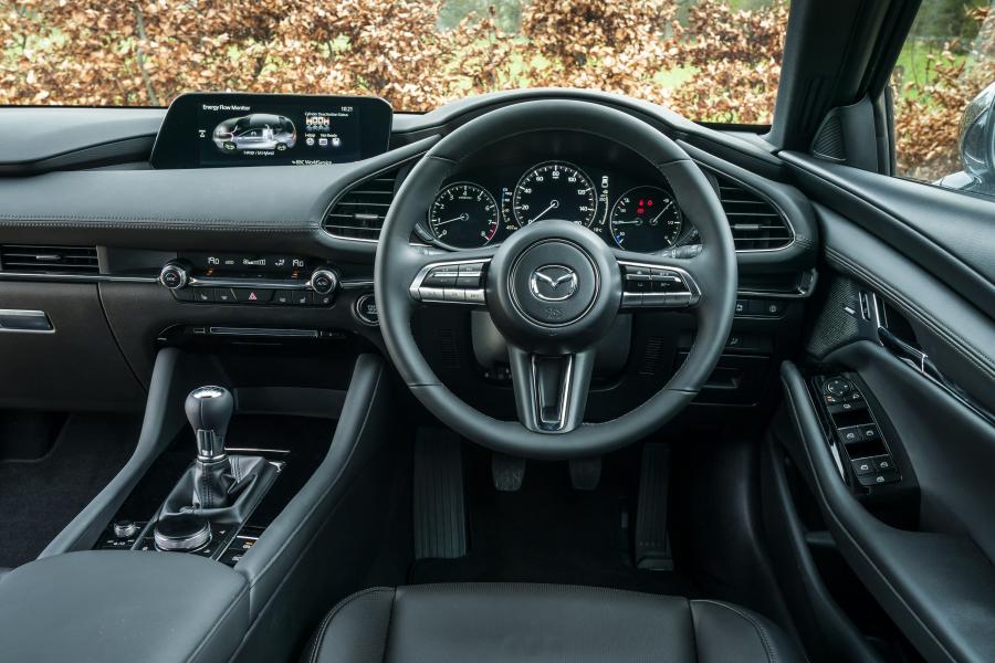 Торпедо Mazda3 Skyactiv-G GT Sport Hatchback 2019 года  (UK) (фото 59 из 83)